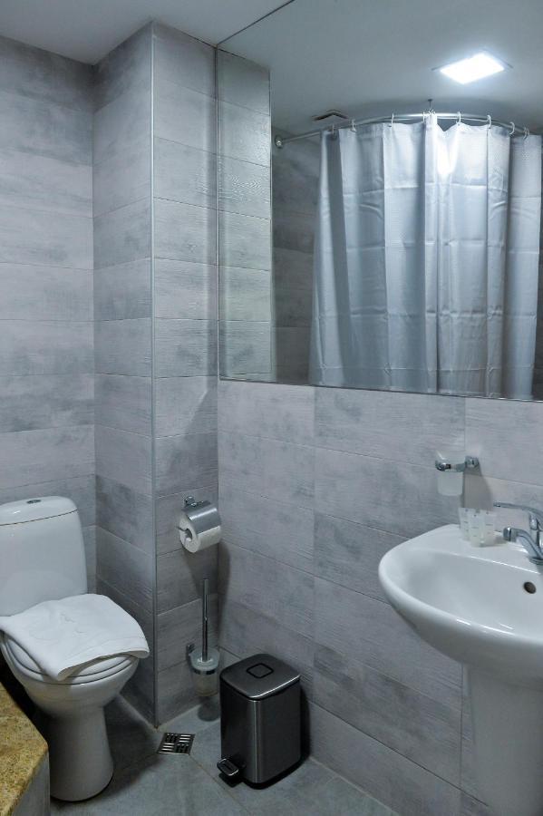 Hotel Magnolia In The City Centre Kutaisi Exterior photo